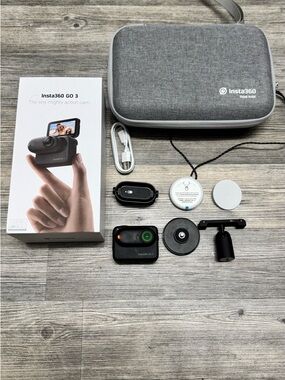 Insta360 GO 3 Action Camera Kit with Accesories